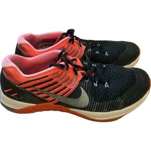 Nike Metcon DSX Flyknit Women's Cross Training Pink Black Shoe Size 8.5